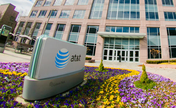 AT&T is reviving the unlimited data plan but only for its TV subscribers.               Sarah Tew  CNET