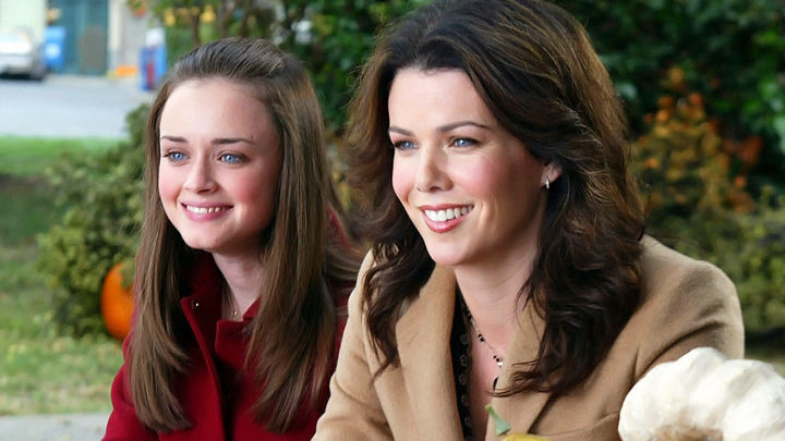 Alexis Bledel and Lauren Graham on Gilmore Girls