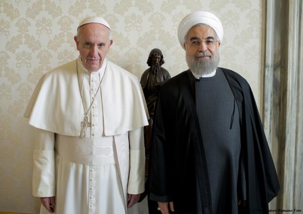 [TOP STORY] Iran's President Hassan Rouhani visits Italy, nude statues covered