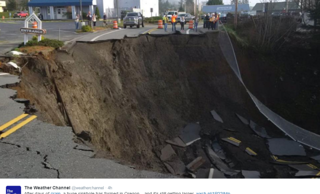 Massive sinkhole in Oregon how deep 60 feet really is                       WFTS