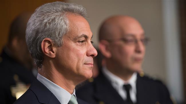 Chicago Mayor Rahm Emanuel cut short a vacation in Cuba and returned to Chicago to continue working on the overhaul of police on December 30,2015