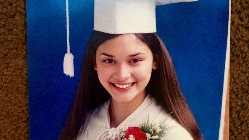 PIA ALONZO WURTZBACH high school graduation