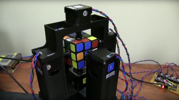 RubiksRobot