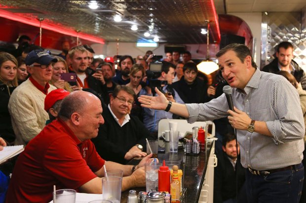 Ted Cruz talks to voters in Penny’s Diner