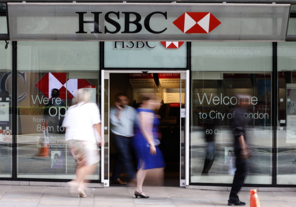 HSBC to keep its headquarters in the UK