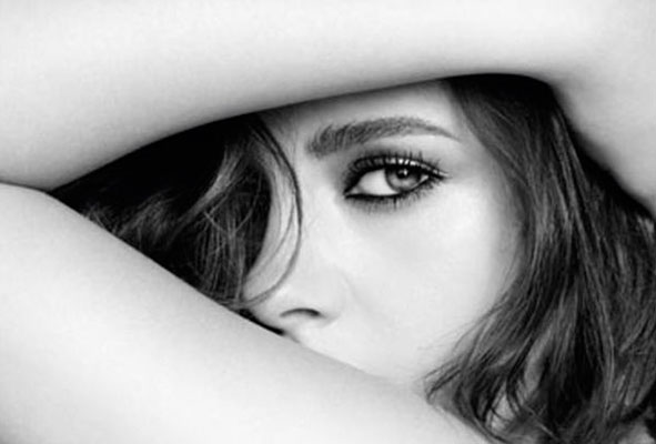 Chanel Names Kristen Stewart Its New Face of Makeup