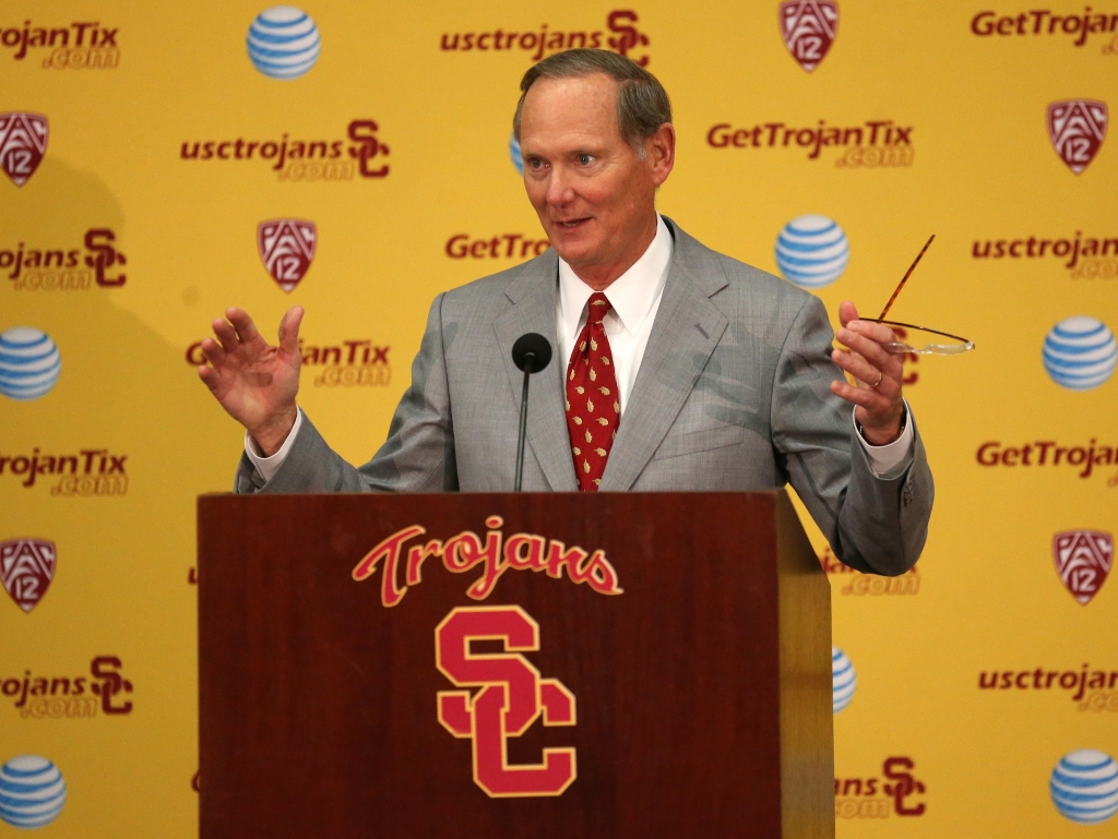 Report: Pat Haden taken from USC via ambulance