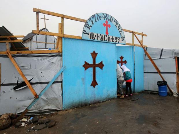 Calais 'Jungle' eviction delayed