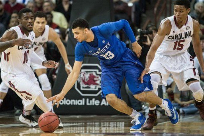 22 Kentucky Wildcats Give South Carolina Gamecocks First Loss At Home John Calipari Ejected