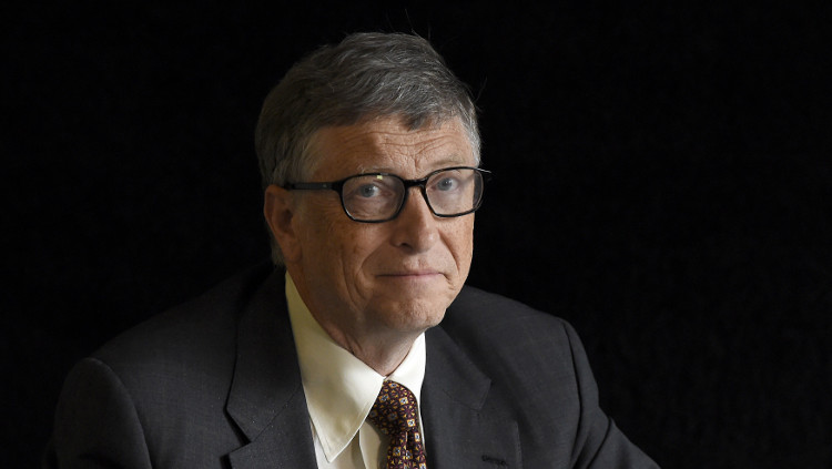 Bill Gates Says Apple Should Allow FBI to Unlock iPhone