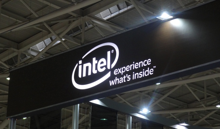 Intel ups Q3 revenue outlook, cites expected PC turnaround