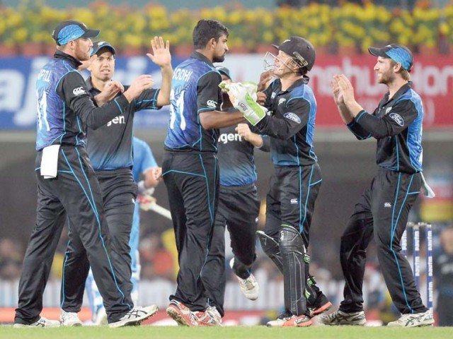 Sodhi celebrates with teammates after he dismissed Kohli during the fourth ODI between India and New Zealand