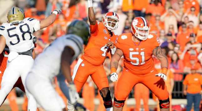 College Football The Clemson Tigers Get Bitten		Posted by	nickficorelli