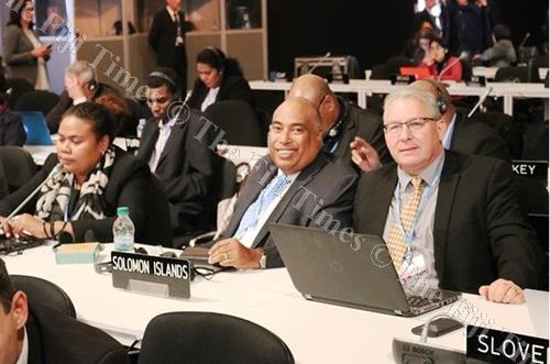 PIDF Secretary General with the Solomon Island delegation at the COP22 in Marrakech