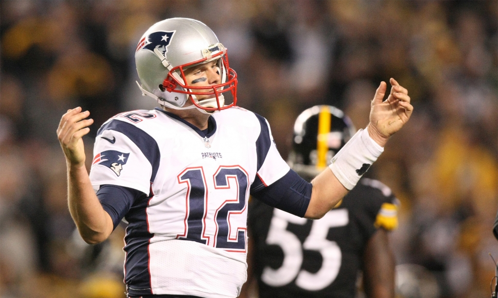 Oct 23 2016 Pittsburgh PA USA New England Patriots quarterback Tom Brady reacts after an incomplete pass against the Pittsburgh Steelers during the second half at Heinz Field. The Patriots won 27-16. Mandatory Credit Jason Bridge-USA TODAY Spo