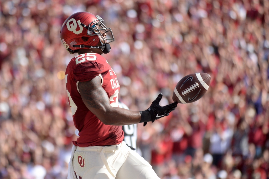 Oklahoma RB Joe Mixon Suspended for Allegedly Ripping Up Ticket in Front of Parking Attendant