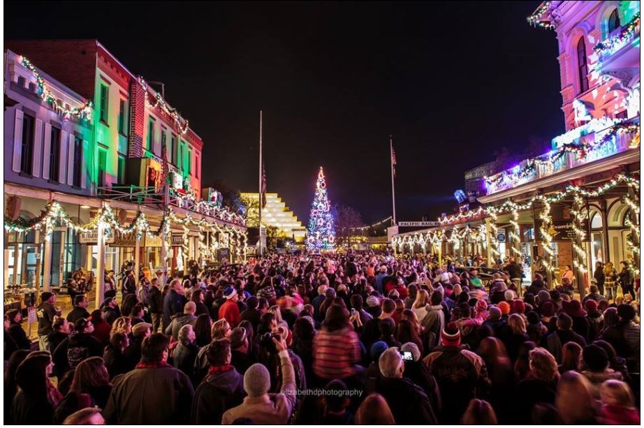 The Christmas tree and Theatre of Lights event in Old Sacramento