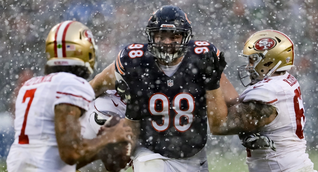 Bears defensive end Mitch Unrein