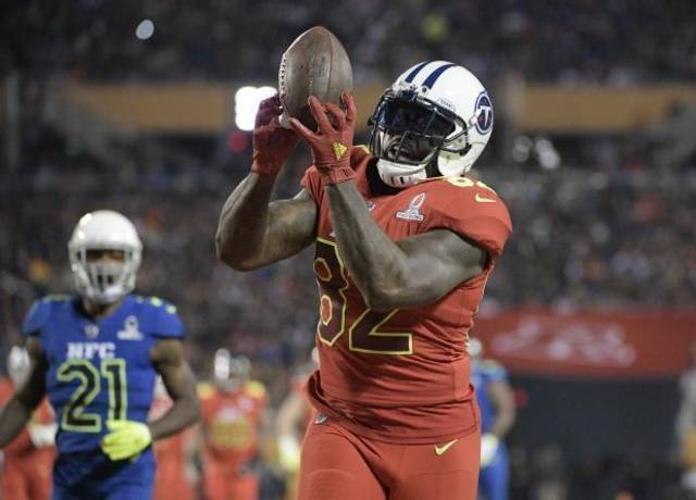 Tennessee Titans tight end Delanie Walker hauls in a touchdown pass during Sunday night's Pro Bowl in Orlando Fla. The TD helped the AFC trim the NFC 20-13