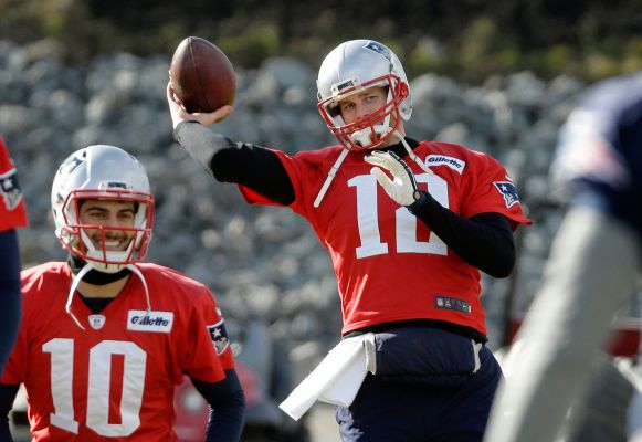 Tom Brady right and backup quarterback Jimmy Garoppolo