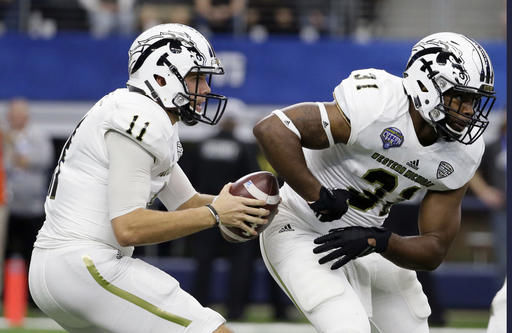 Wisconsin wins Cotton Bowl 24-16 only Western Michigan loss