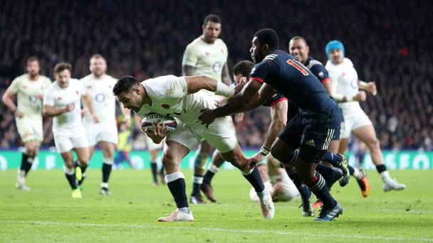 England's Ben Te'o scores the winning try against France