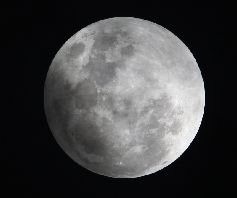 See a flirtatious lunar eclipse this Friday night