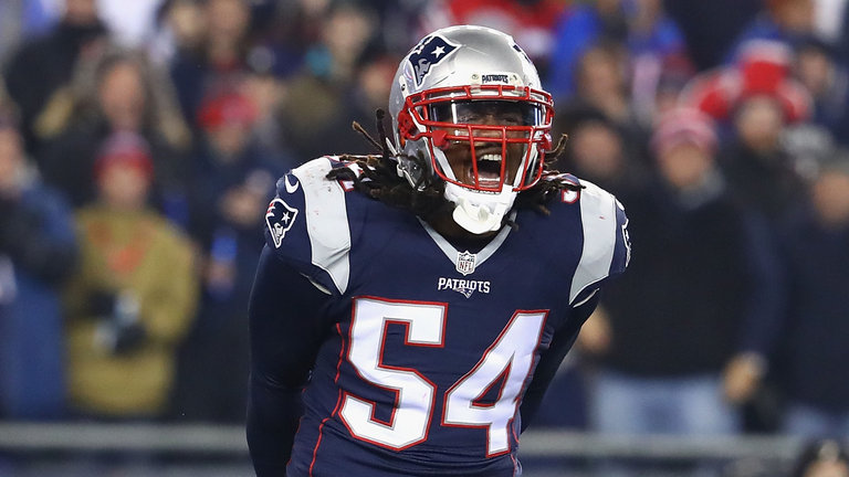 Dont'a Hightower is staying with the New England Patriots