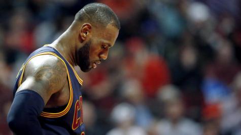 LeBron James shines but Cavs lose again