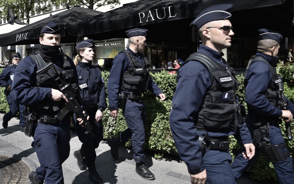 1 Paris cop killed, another injured in apparent terror attack