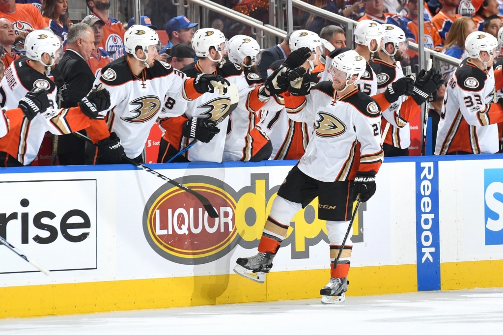 Ducks narrow Oilers series lead with win