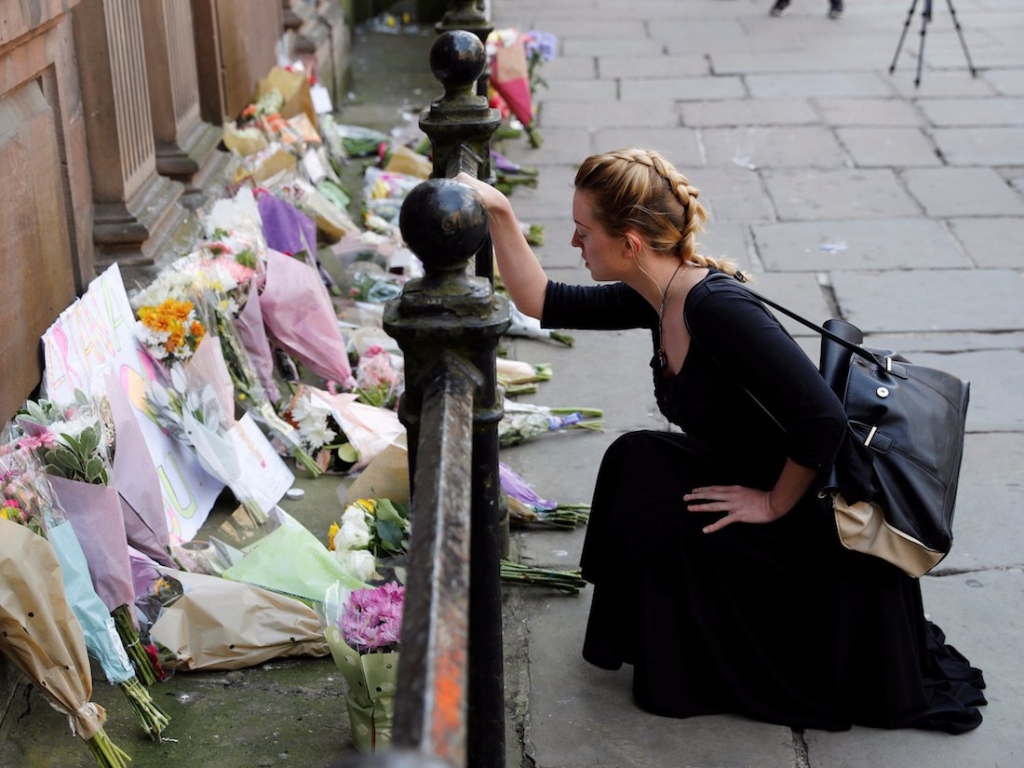 Manchester attack tributes