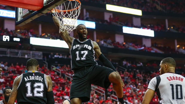 TROY TAORMINA  USA TODAY SPORTS 
 
   San Antonio Spurs guard Jonathon Simmons dunks the ball during his side's semifinal win over the Houston Rockets