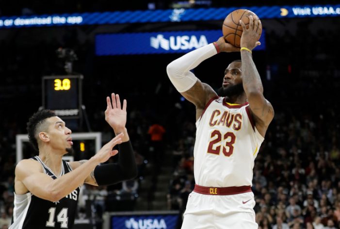 LeBron James surpasses 30,000 points