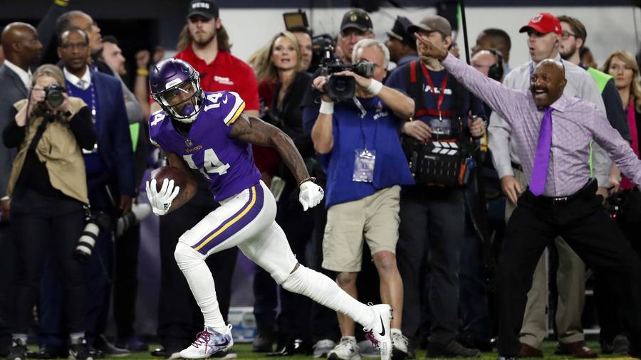 99-year-old Vikings superfan gets free tickets to Super Bowl