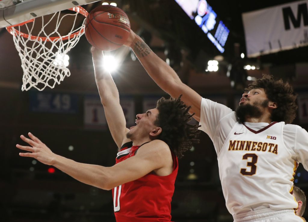 Huskers fall to Wolverines, NCAA hopes hang in the balance