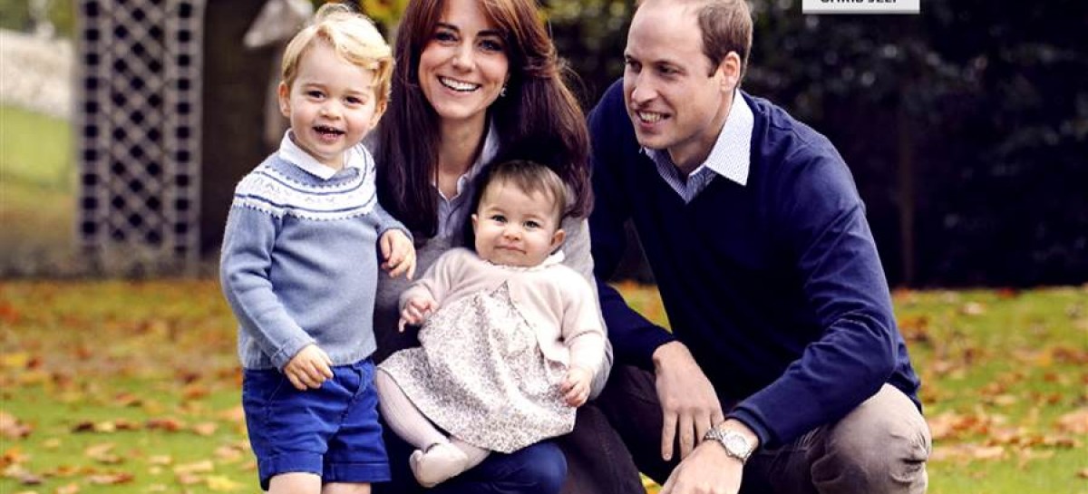 Family photo of the Duke and Duchess of Cambridge