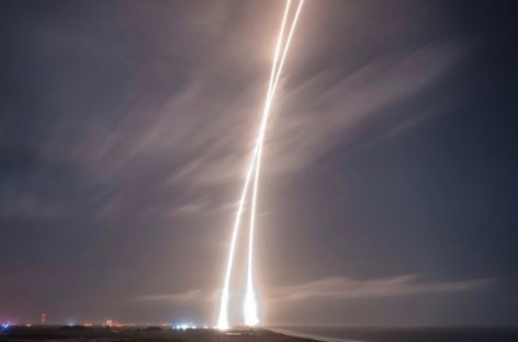 SpaceX: Falcon 9 rocket make historic vertical landing in Florida