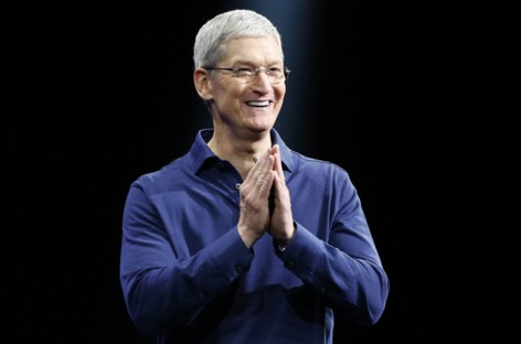 Apple paid CEO Tim Cook $10.3 mln in 2015