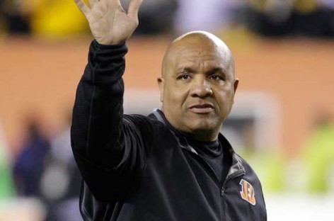 Bengals’ Hue Jackson interviews for 49ers coach