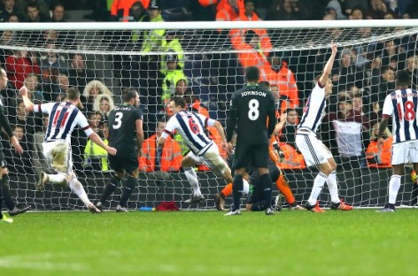 Berahino remains on bench for West Brom