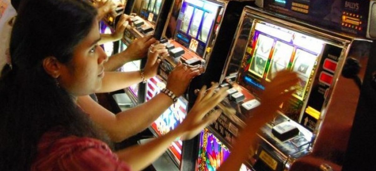 Casino union backs Sweeney plan for expansion referendum