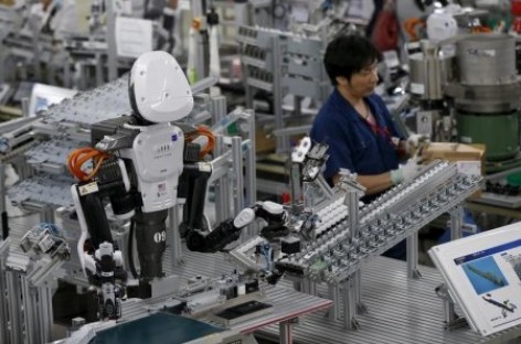 China Dec factory activity shrinks for 10th month: Caixin PMI