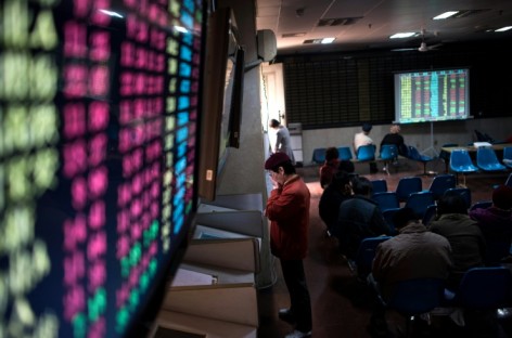 China Market Halted After 7% Dive