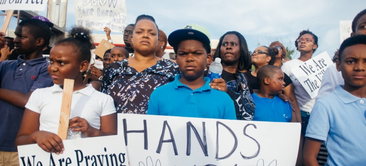 Tamir Rice protesters march on home of Cleveland prosecutor, demand resignation