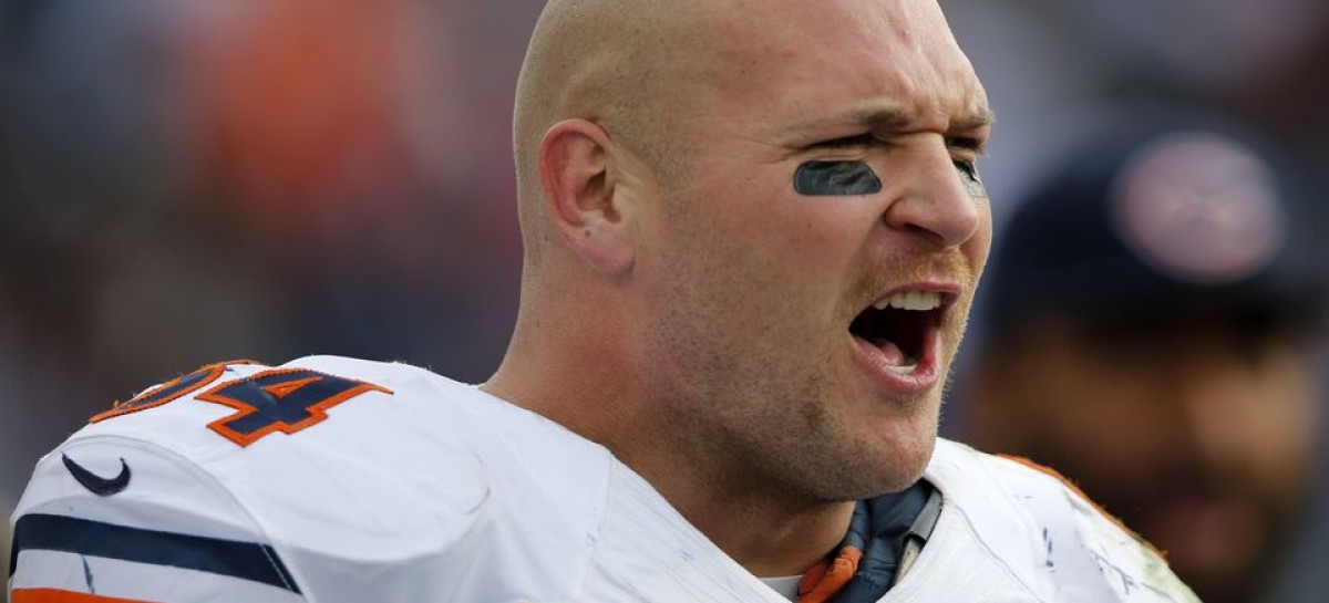 Ex Chicago Bears star Brian Urlacher no longer bald