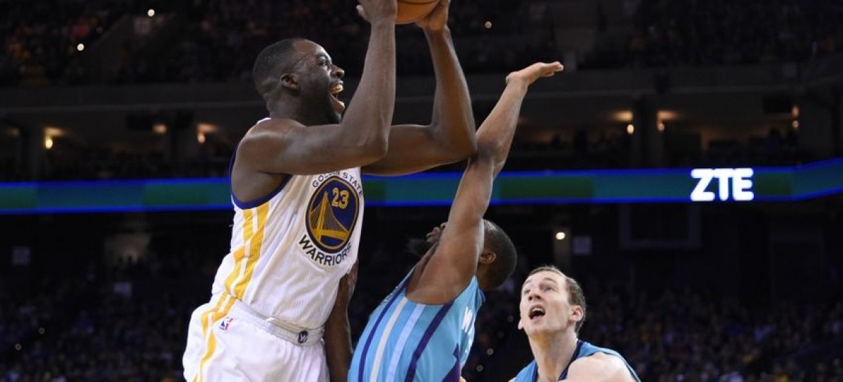 Green’s triple-double leads Warriors past Hornets 111-101