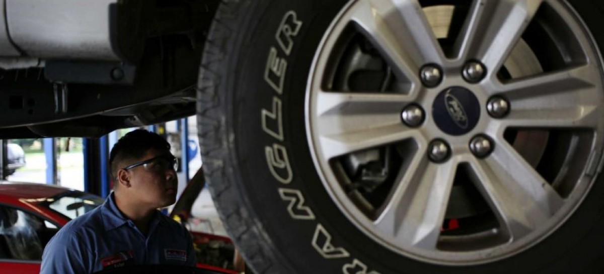 Investor Carl Icahn sweetens offer for Pep Boys, topping Bridgestone’s bid