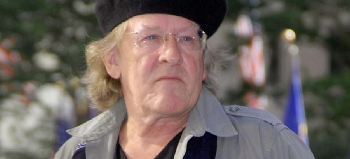 Jefferson Airplane co-founder Paul Kantner dies at age 74