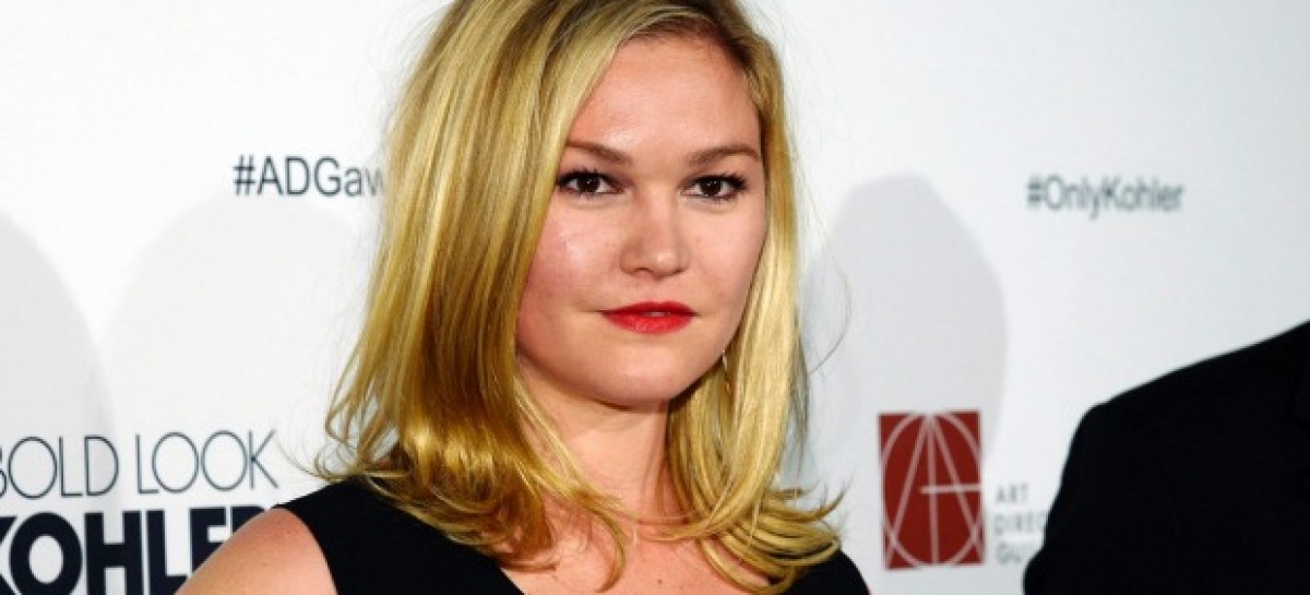 Julia Stiles Is Engaged — See the Beautiful Ring!